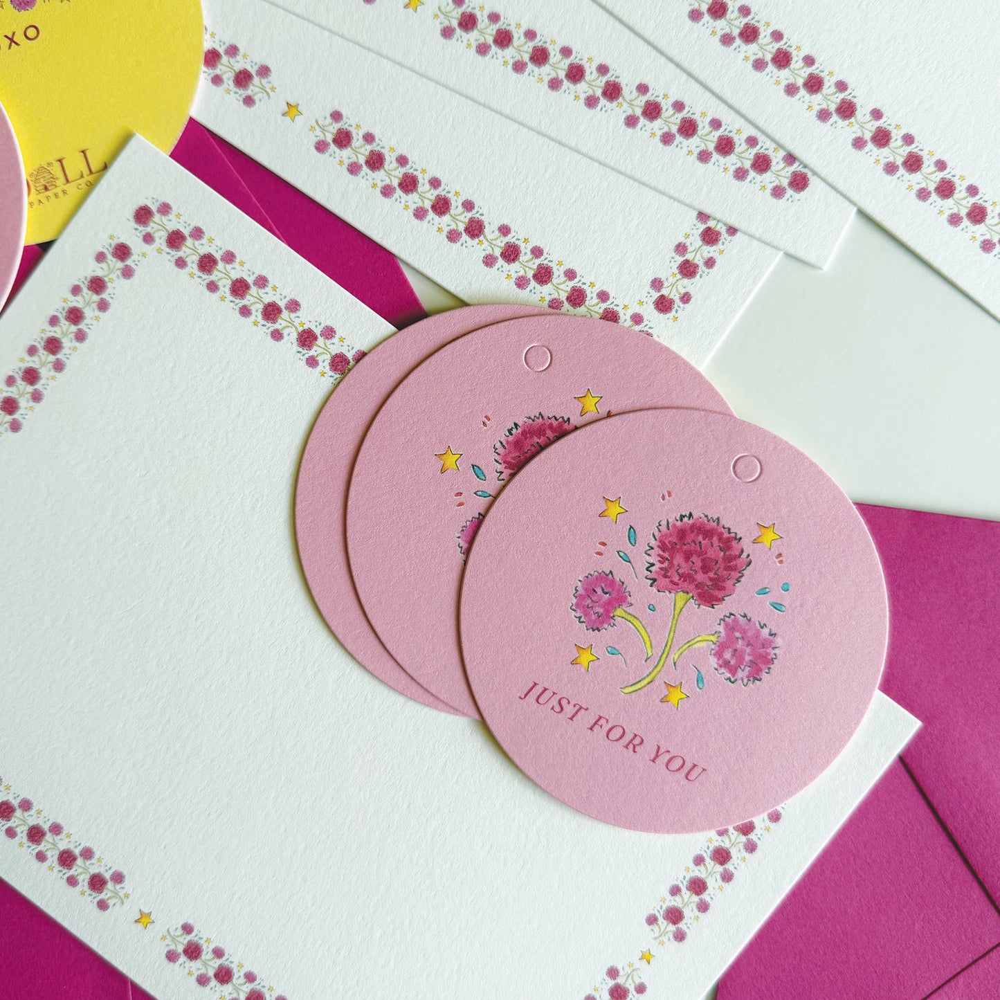 Pink Chrysanthemum Gift Tags